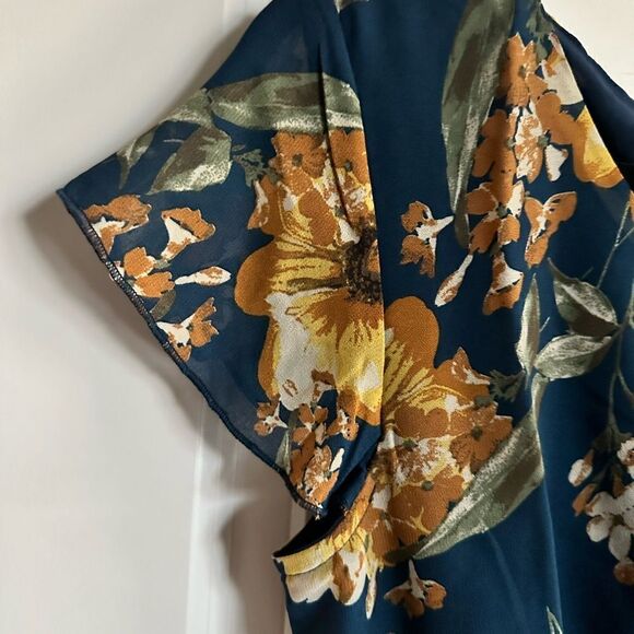 NWOT - Women’s Blue Floral Short Sleeve Midi Dress with Elastic Waistband-Size S - Picture 5 of 9